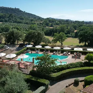 4* Aparthotel Borgo Etrusco